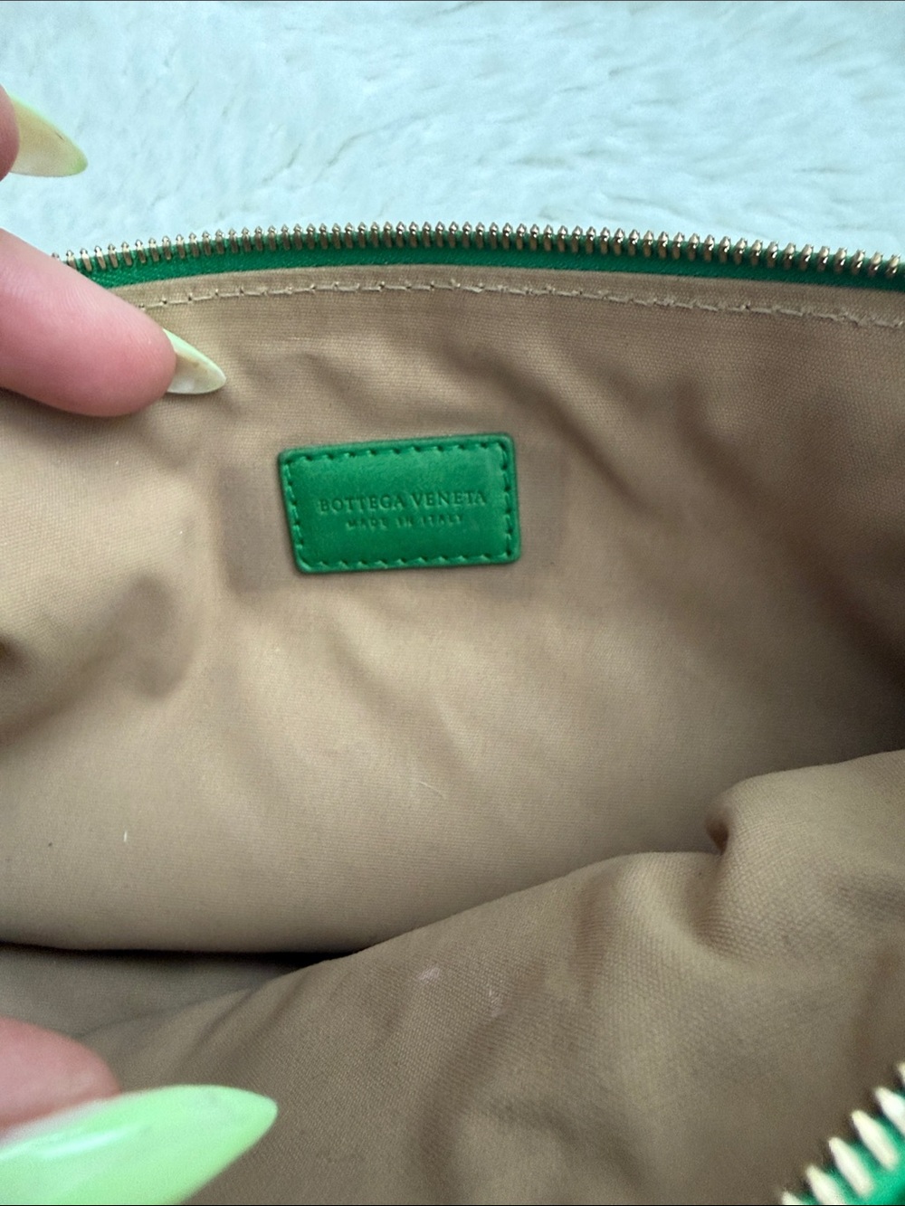 Bottega Veneta Green Woven Leather Cosmetic Bag - Picture 2 of 7